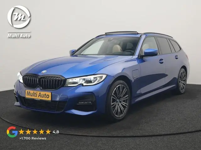 BMW 3-serie Touring 330e xDrive M Sport PHEV 293pk Dealer O.H | Panodak | Head Up | Camera | Laser L...