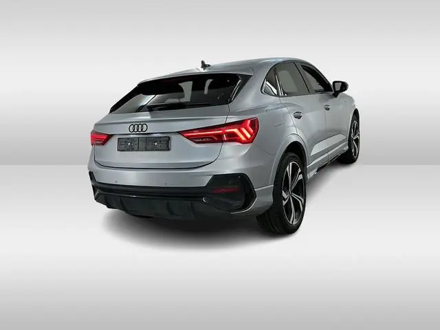 Audi Q3 Sportback 45 TFSI e S Edition LEER | NAVI | DODE HOEK | ECC | STOELVERW.
