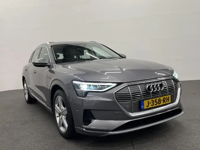 Audi e-tron e-tron 50 quattro Launch edition plus 71 kWh Panoramadak Navigatie Apple Carplay/Android...