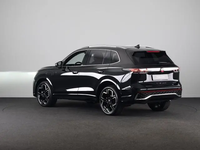 Volkswagen Tiguan R-Line Edition 1.5 eHybrid 272 PK DSG | 20" LM | IQ.Light | 360 graden camera | Pa...
