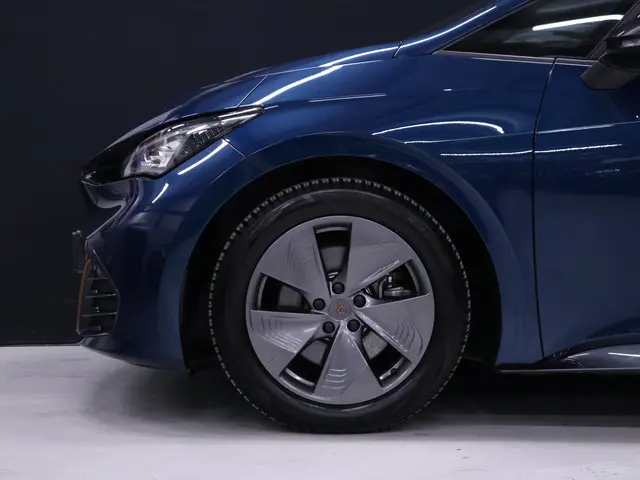 CUPRA Born Business One 62 kWh [ADAPTIVE CRUISE, STOEL/STUUR VERWARMING, CAMERA, APPLE CARPLAY, NAVI...