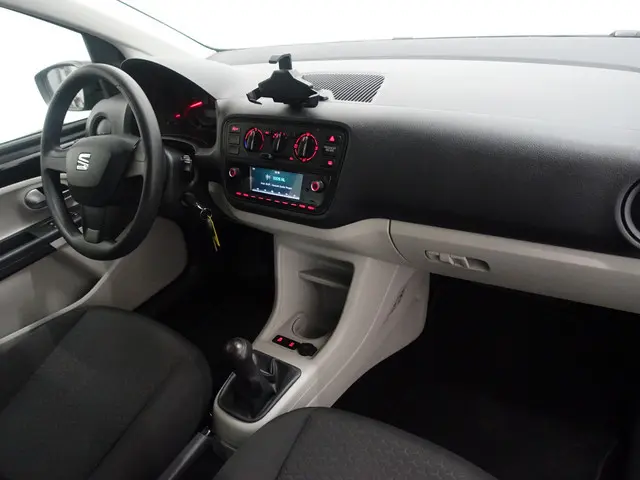 SEAT Mii 1.0 Intense- Park Assist, Bluetooth Audio, Clima, 5 Deurs, Elek Pakket