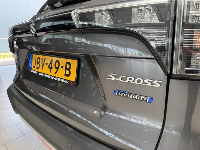 Suzuki S-Cross