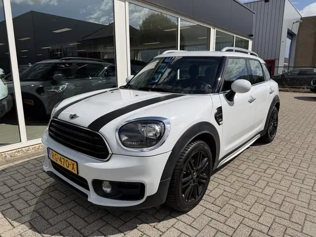 MINI Countryman 1.5 One Groot onderhoud gehad