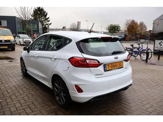 Ford Fiesta 1.0 Hybrid ST-Line 1e Eigenaar | Volledig Onderh | NL-Auto | BTW | Carplay | Navi by app...