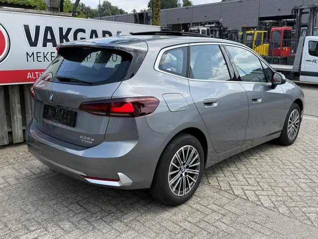 BMW 2-serie Active Tourer 225e xDrive Luxury Line 17"/Leder + memory/Panoramadak/Camera/Apple Carpla...