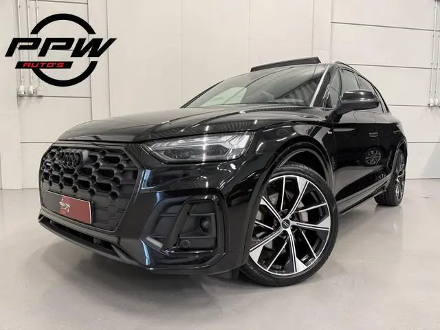Audi Q5 55 TFSI e quattro 3x S-Line PANO/LUCHTVERING/TREKHAAK/B&O/21"/MATRIX/ACC/SOH 98,6%/CARPLAY/S...