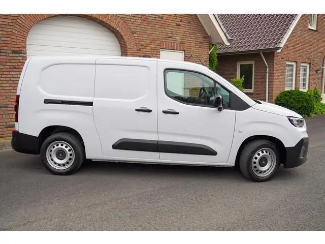 Fiat Doblo 1.5D 100 pk L2 Navi, Camera, BPM vrij, PDC V+A Laadruimte Pakket, Apple Carplay, 3-Zits