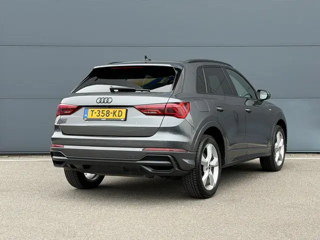 Audi Q3 45 TFSI e S edition 245PK | SOH 93% | Memory | Sfeerverlichting | 360 Camera | Blindspot | A...