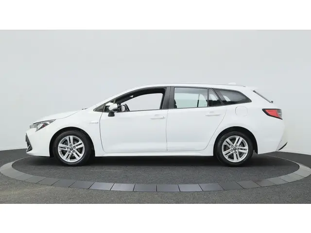 Toyota Corolla Touring Sports