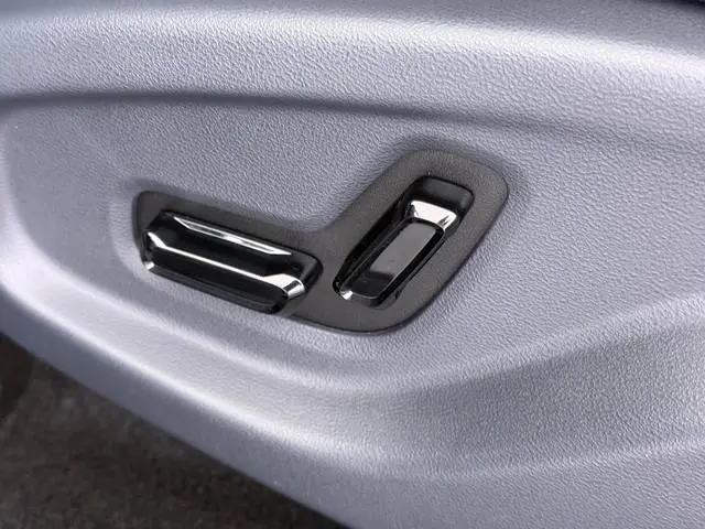 Geely E5
