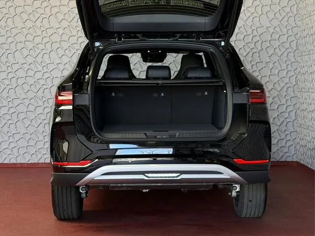 BYD SEAL U