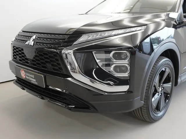 Mitsubishi Eclipse Cross 2.4 PHEV Black Edition | NL Auto | 360 Camera | Adaptive Cruise | Garantie...