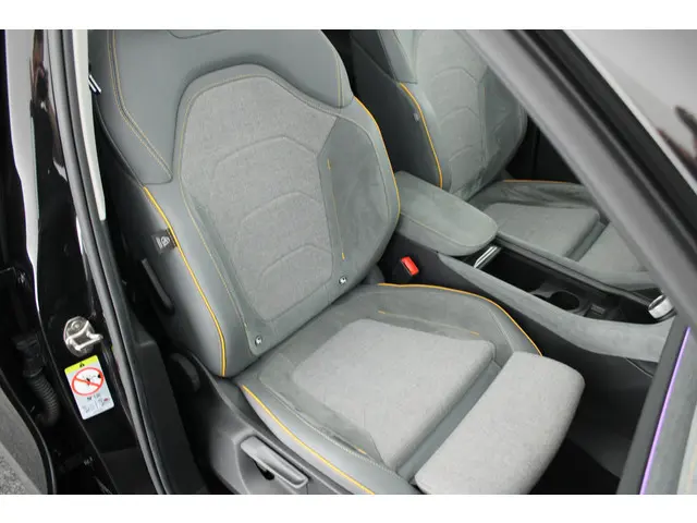 Skoda Kodiaq 1.5 TSI 150pk MHEV DSG Business Edition 7p. Panoramadak Matrix Led Camera Keyless Adapt...