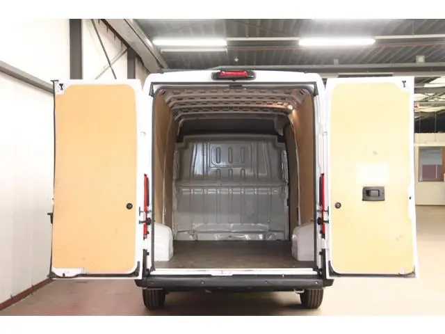 Peugeot Boxer 435 2.2 BlueHDi 140 L4H2 NAVIGATIESYSTEEM
