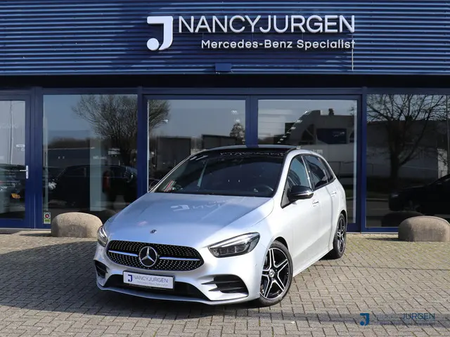 Mercedes-Benz B-klasse 220 Launch Edition Premium Plus | AMG | Night-Pakket | Voorstoelen Memory+Ver...