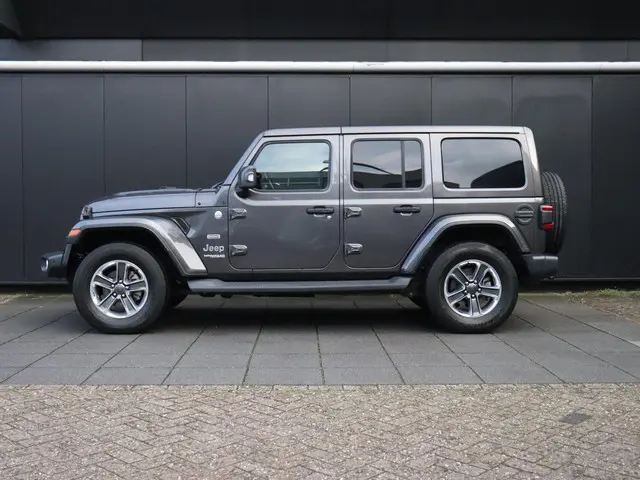 Jeep Wrangler 2.2D Sahara | GRIJS KENTEKEN | LEDER | CAMERA | STOEL/STUURVERW. | ALPINE AUDIO | CRUI...