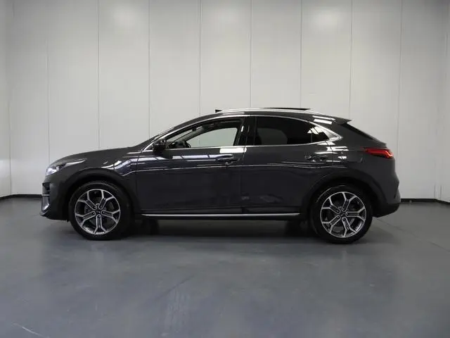 Kia XCeed 1.6 GDi PHEV Plug-In ExecutiveLine LEER/SCHUIFDAK/LED/18"LMV!