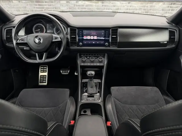 ŠKODA Kodiaq 1.5 TSI Sportline Business 7p. | Pano | Elek. Trekhaak | Carplay | Memory | Sfeerverlic...