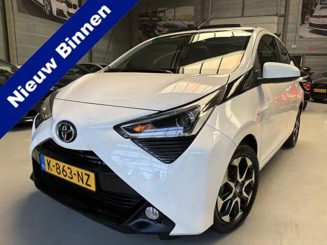 Toyota Aygo 1.0 VVT-i x-joy Airco, Cruise, Cabrio, Carplay Navi