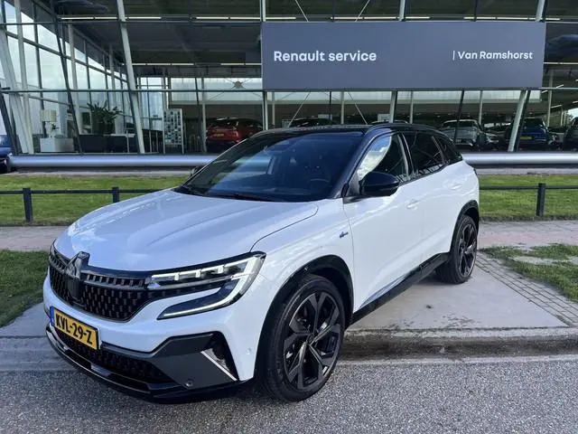 Renault Austral 1.2 E-Tech full hybrid 200PK iconic esprit Alpine / 360 Camera / Elek.Achterklep / 4...
