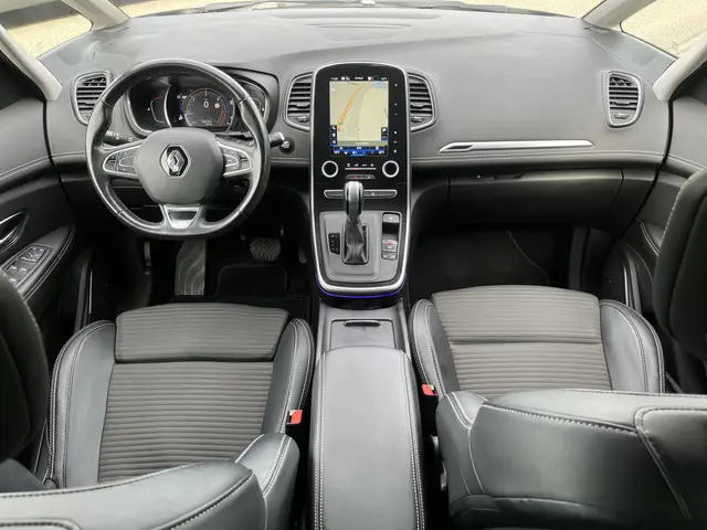 Renault Scénic 1.5 dCi Bose / Automaat / Camera / Keyless / PDC V+A / Apple Carplay - Android Auto /...