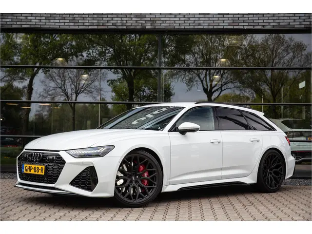 Audi RS6 Avant 4.0 TFSI Quattro , B&O Advanced, Nachtzicht, 4-wielsturing, Head-up display, Trekhaak...