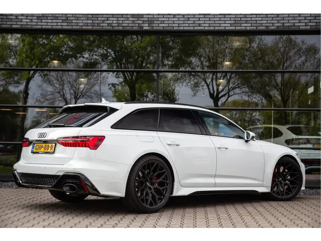 Audi RS6 Avant 4.0 TFSI Quattro , B&O Advanced, Nachtzicht, 4-wielsturing, Head-up display, Trekhaak...
