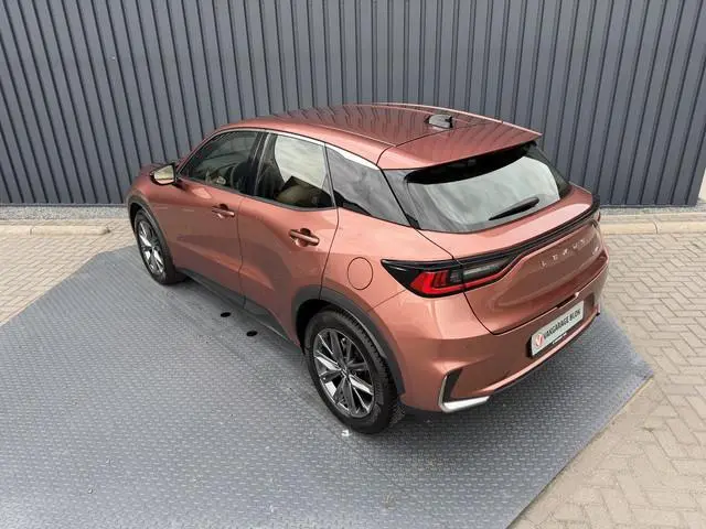 Lexus LBX