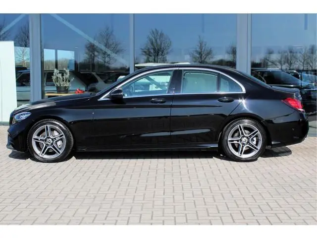 Mercedes-Benz C-klasse 200 Business Solution AMG ACC CAMERA TREKHAAK