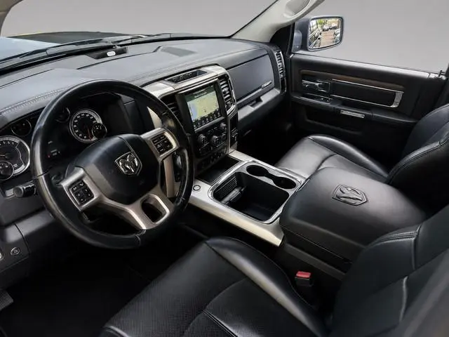 Dodge RAM 5.7i V8 Hemi 4x4 Crew Cab- LPG Onderbouw, Schuifdak, Stuur/Stoelverwarming, Stoelventilati...