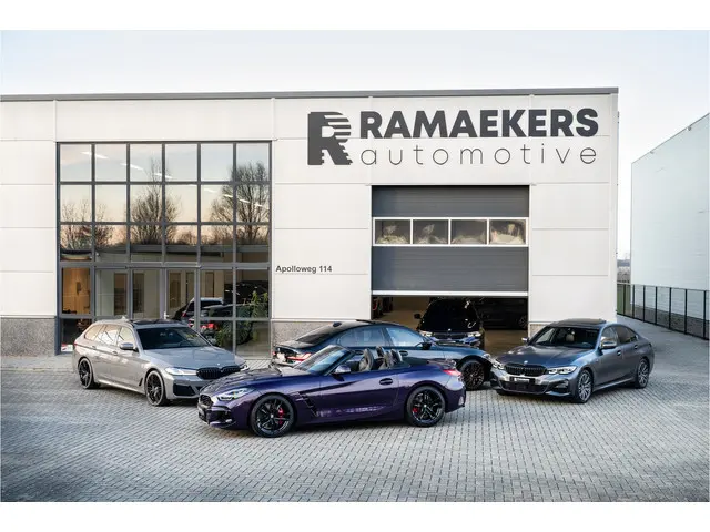 Volvo XC40 1.5 T4 Recharge Inscription Expression Panorama / Camera / Harman Kardon / Stuur Verw. /...