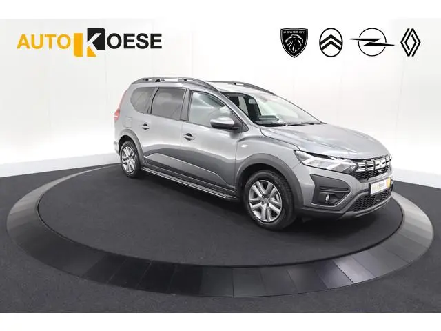 Dacia Jogger 1.6 Hybrid 140 Expression | 7 Zitplaatsen | Apple Carplay | Parkeersensoren