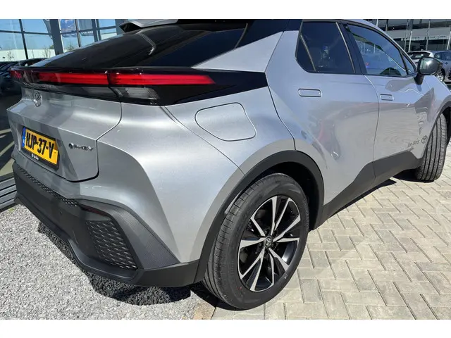 Toyota C-HR 2.0 Plug-in Hybrid 220 Business Plus Apple carplay, Android auto, Stuurverwarming, BSM