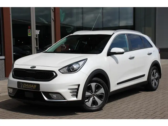 Kia Niro 1.6 GDi Hybrid DynamicLine | Stoelverwarming | ACC | Achteruitrijcamera |