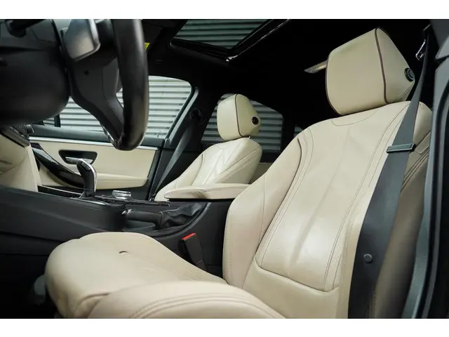 BMW 4-serie Gran Coupé 440i xDrive Centennial High Exe M-Sport / Schuifdak / Harman Kardon / Leder