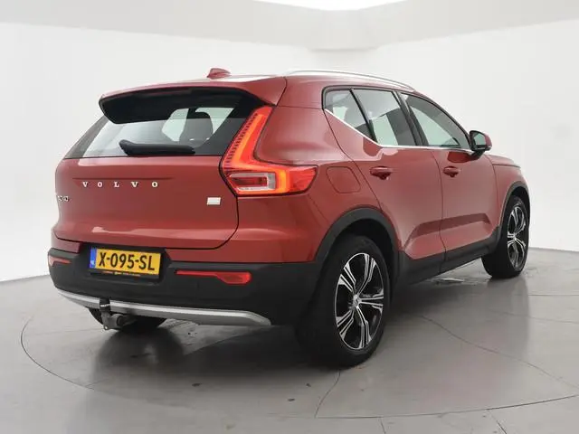 Volvo XC40 1.5 T4 RECHARGE 211 PK AUT. INSCRIPTION + TREKHAAK | LEDER | HARMAN/KARDON | STOELVERW. V...