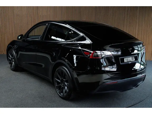 Tesla Model Y SOH: 94,7% Navi 360° Leer ACC Autopilot PDC Elektr. achterklep Stoelverwarmimg voor en...