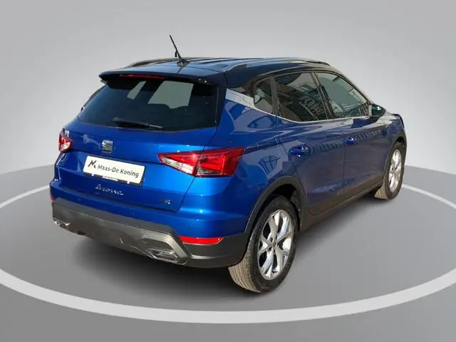 SEAT Arona 1.0EcoTSI/95PK FL FR · Apple/Android Car Play · Parkeersensoren · Cruise control · Garant...