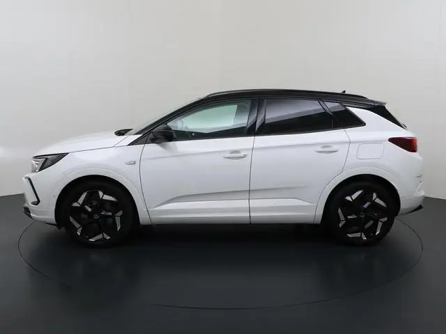 Opel Grandland 1.6 Turbo Plug-In Hybrid 4x4 GSe | Navigatie | Parkeer camera |  LM 19 inch |  Apple...