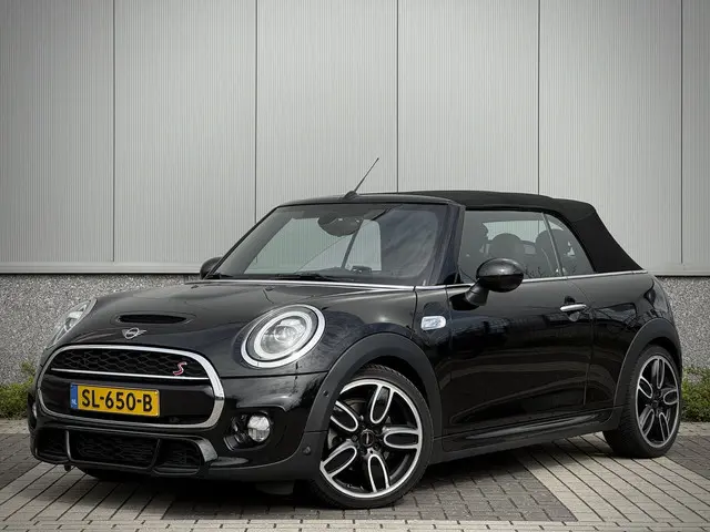 MINI Cooper S Cabrio