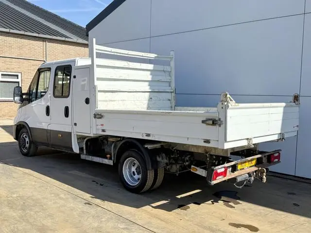 Iveco Daily 35C14 2.3 Kipper Dubbele Cabine Dubbellucht 3,5t Trekhaak 6 Stoelen Airco Cruise Control...