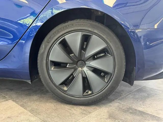 Tesla Model 3 RWD 60 kWh Panoramadak Leder Full-led NAP! 24 Maanden garantie* (Vraag naar de voorwaa...