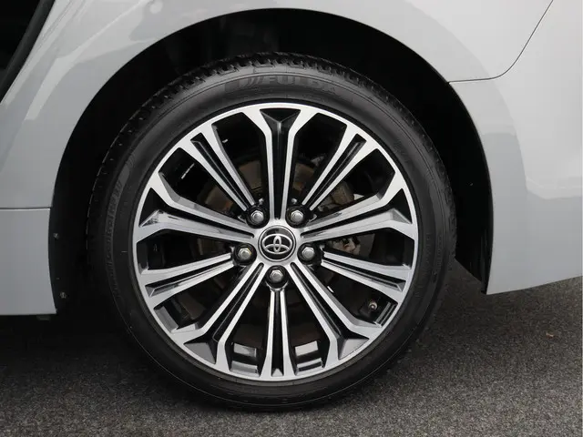 Toyota Corolla Touring Sports