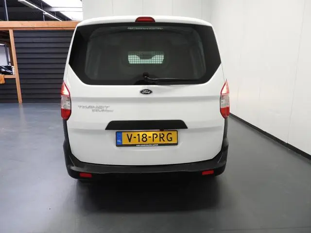Ford Transit Courier