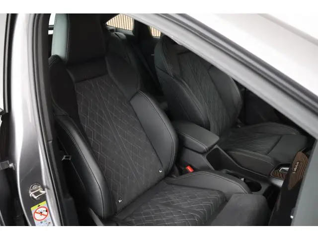 Audi Q4 Sportback e-tron 50 299pk quattro S edition 77 kWh Memory Stoelverwarming Navigatie 2x S-Lin...