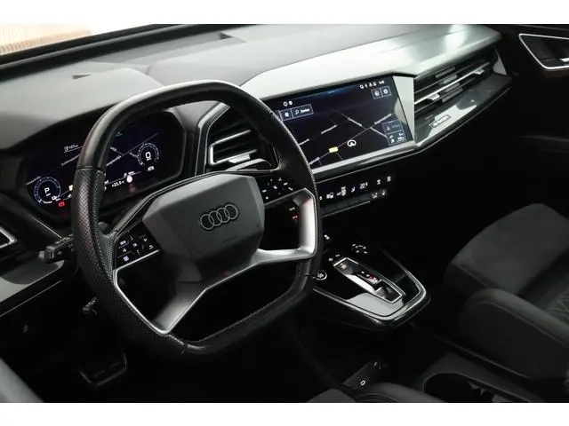 Audi Q4 Sportback e-tron 50 299pk quattro S edition 77 kWh Memory Stoelverwarming Navigatie 2x S-Lin...