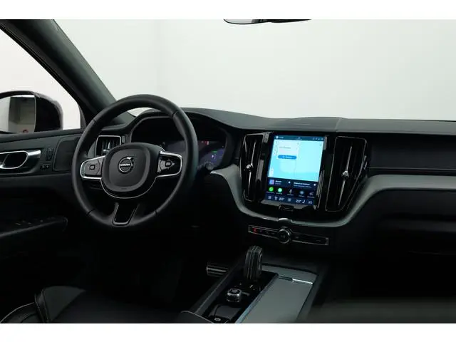Volvo XC60 2.0 Recharge T6 AWD R-Design | Winter pakket | Harman Kardon | Memory seats