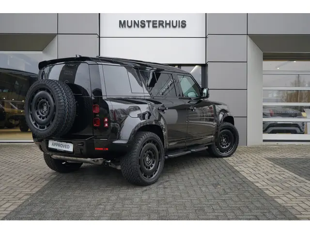 Land Rover Defender 110 2.0 P300e 110 X-Dynamic SE | Schuif/Kantel Dak | Verwarmde voorstoelen | 