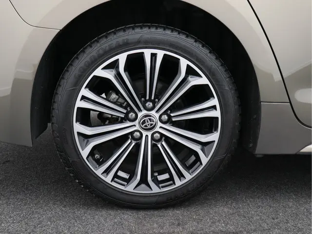 Toyota Corolla Touring Sports